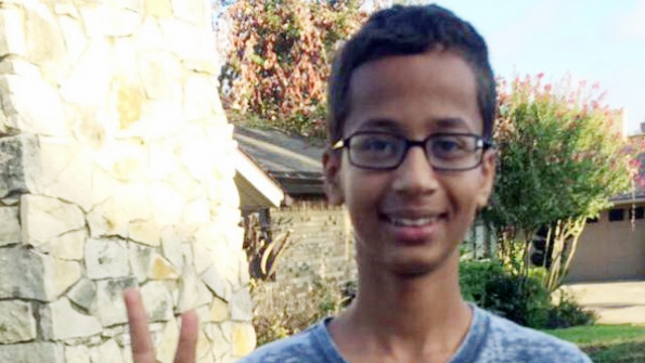 Ahmed Mohamed 14 posted a photo on Twitter in September to thank the many people around the world who decried his arrest