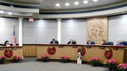 The North East Texas School Board decides not to change the name of Robert E Lee High School