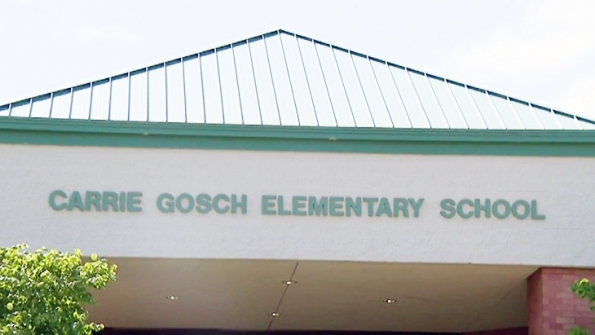 East Chicago Ind school officials have closed Gosch Elementary School because the grounds are contaminated