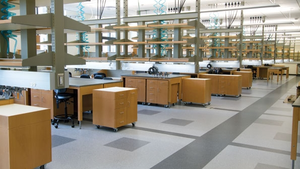 The University of Colorado Boulder used rubber flooring in its Jennie Smoly Caruthers Biotechnology Building labs to protect against staining from chemicals and other substances