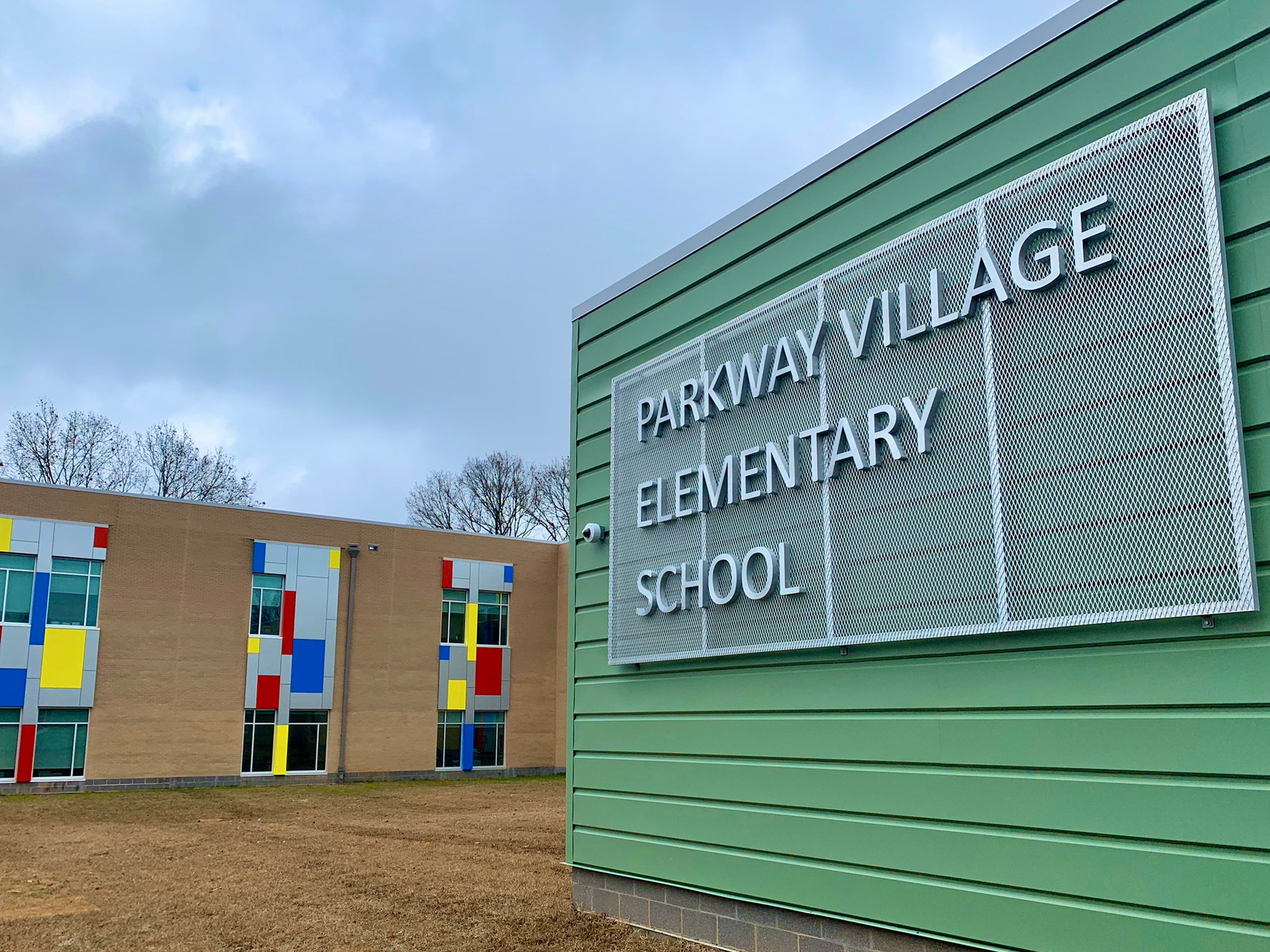 Parkway Village Elementary School has opened in Memphis.