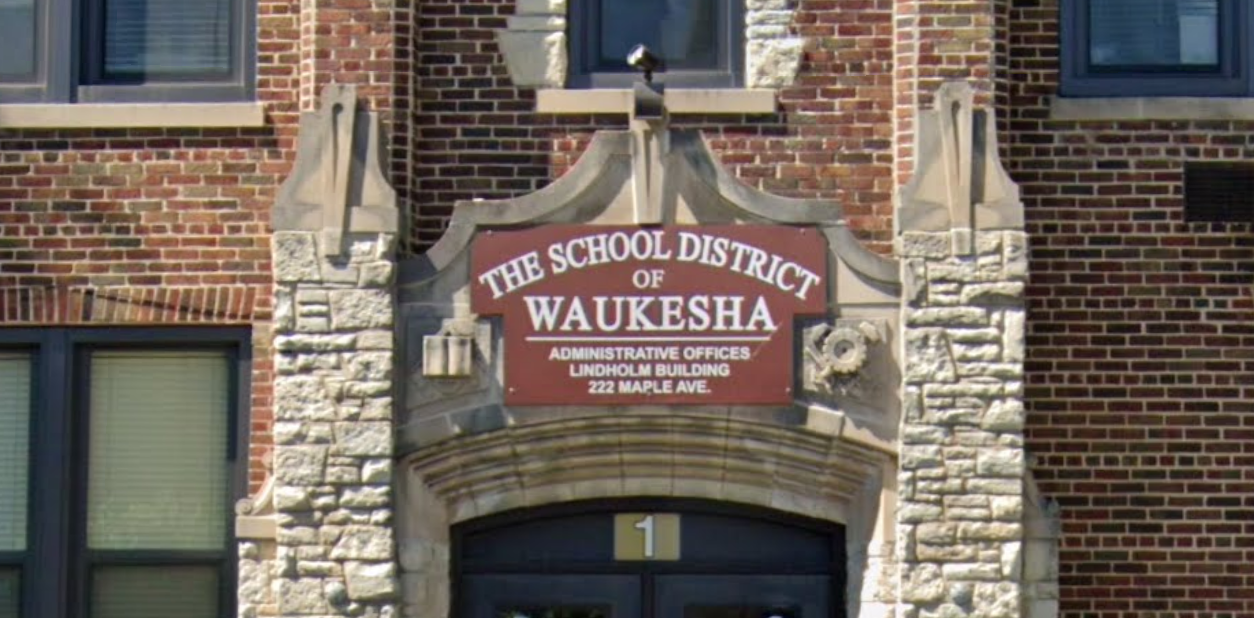 waukesha school district