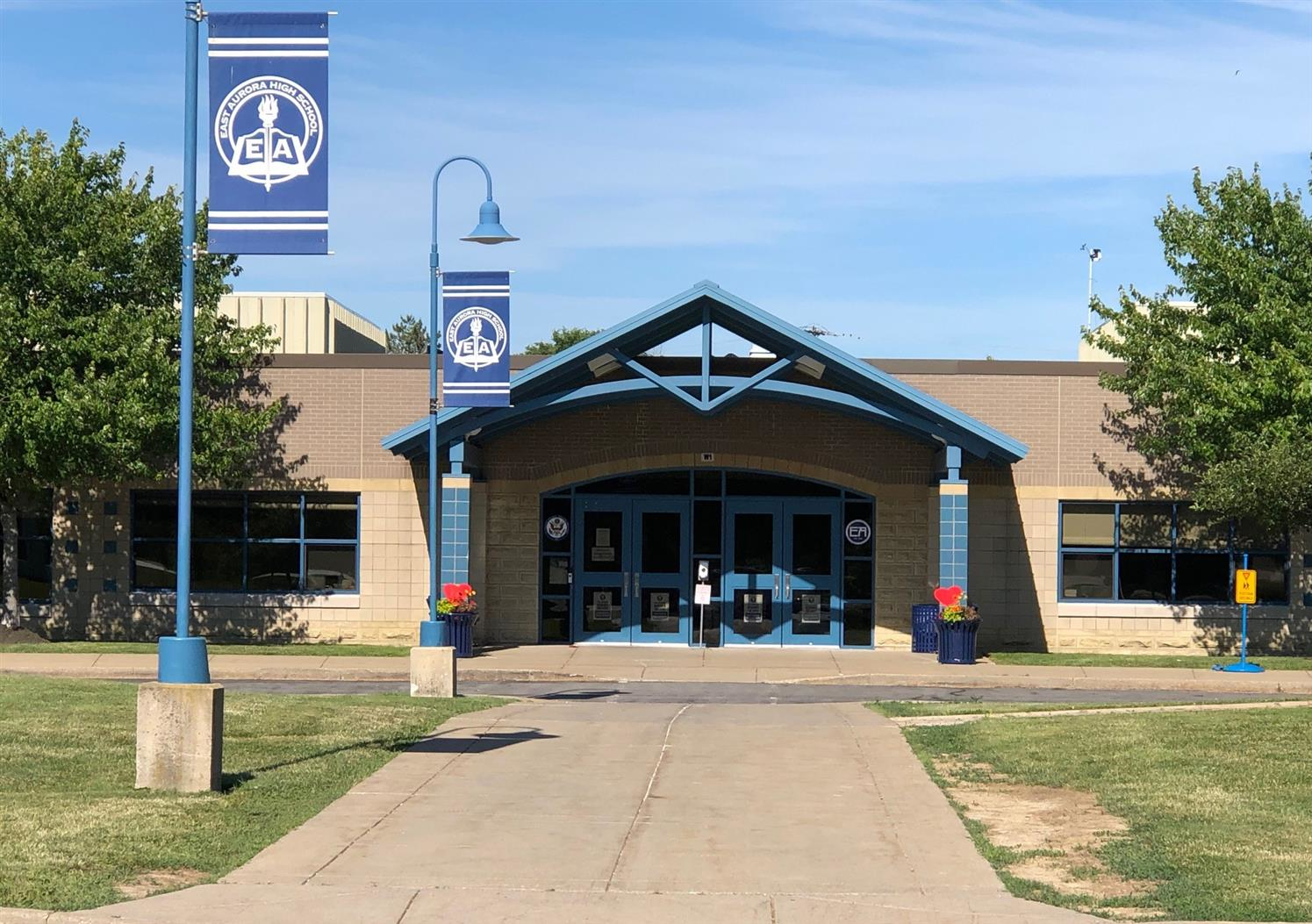 Teacher sues East Aurora (N.Y.) district after refusing to follow Covid