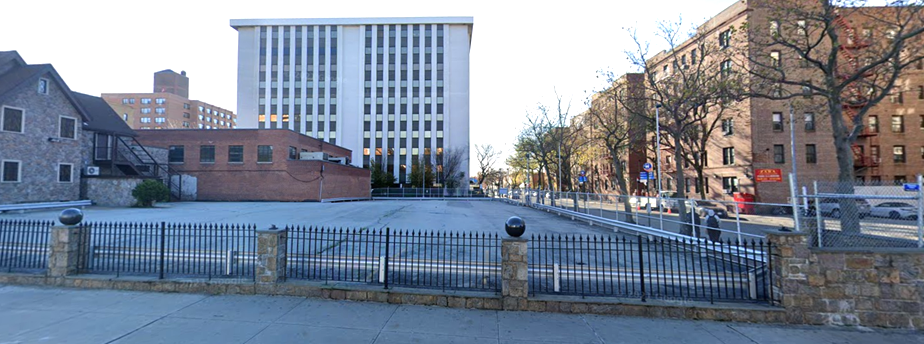 Jamaica Queens N y Parking Lot 61f9653b6174d