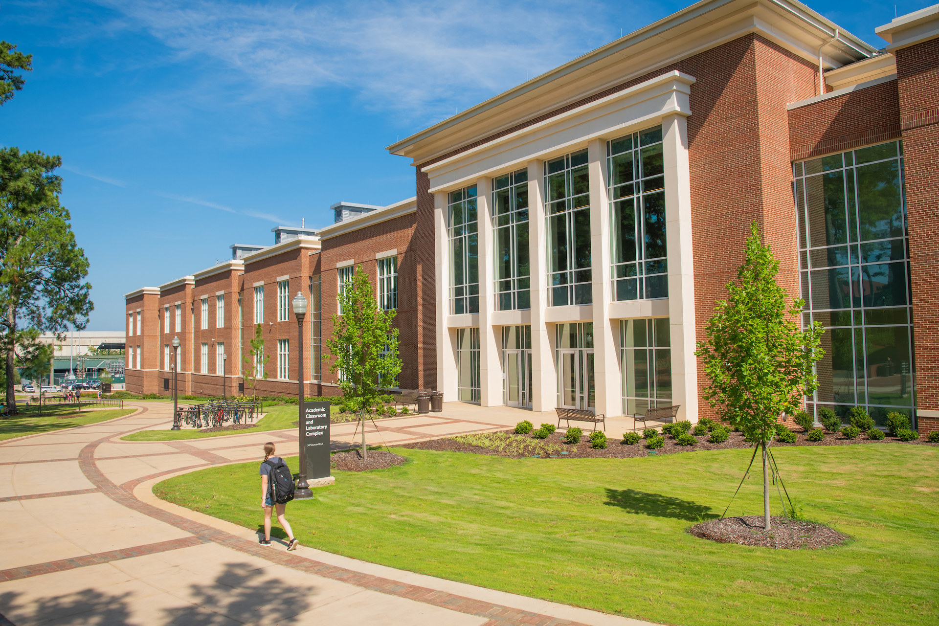 Auburn University opens 151,000squarefoot classroom and lab building