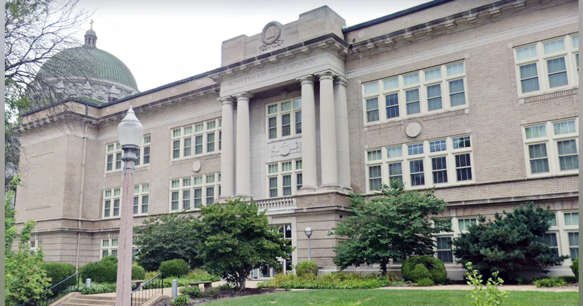 Alumnae wage fight to keep Catholic girls high school in St. Louis open