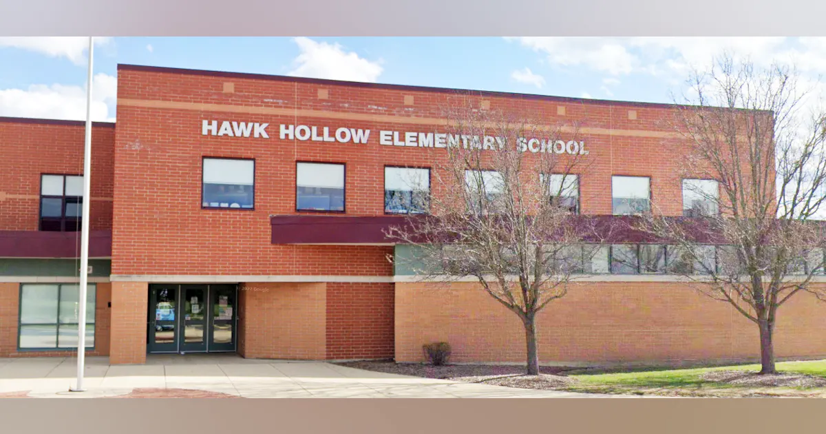 Construct delays prompt Elgin (Ill.) district to postpone move of 6th