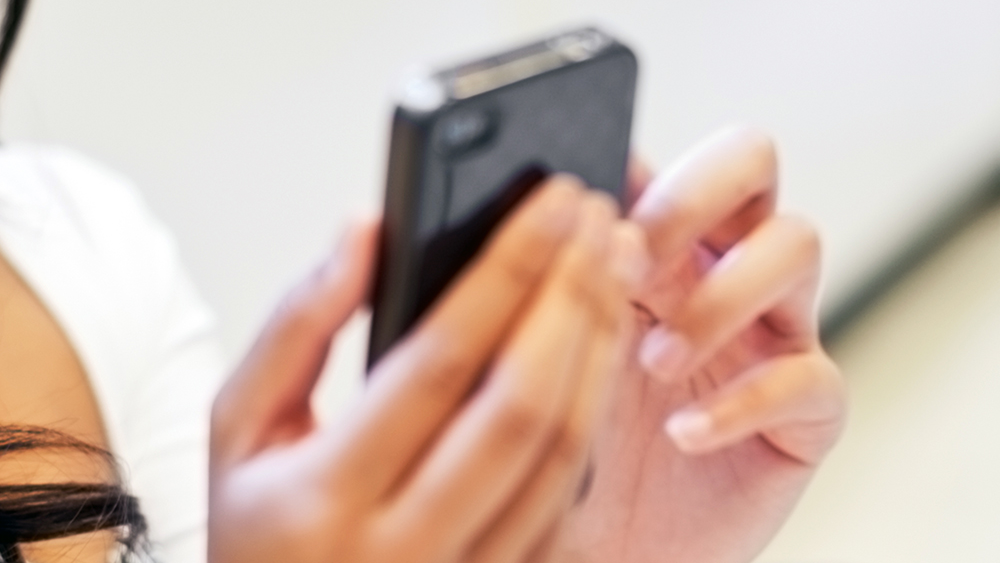Cellphone 64ca9a3715603