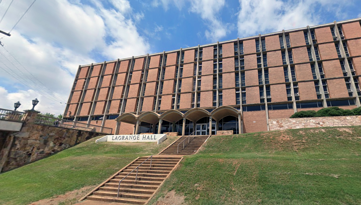 Una Lagrange 65243638a10bc