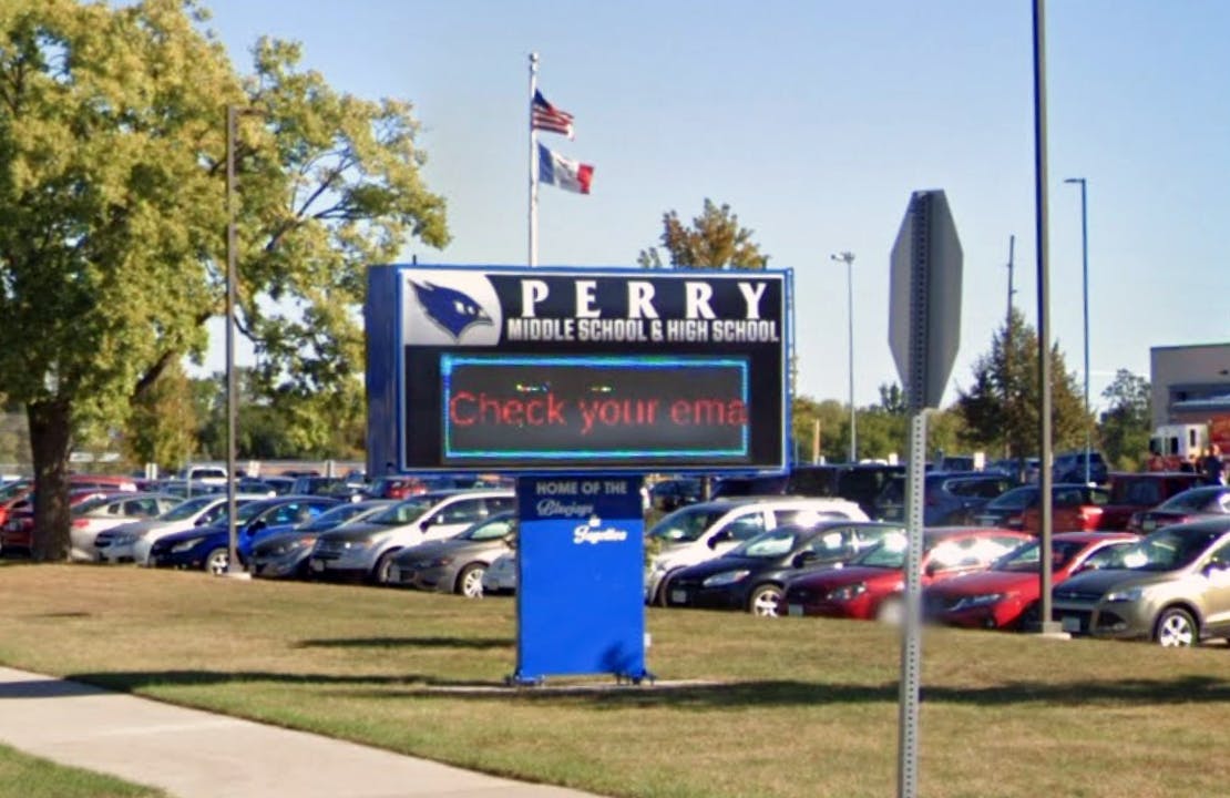 6th grade student killed, 5 other people wounded in Iowa high school