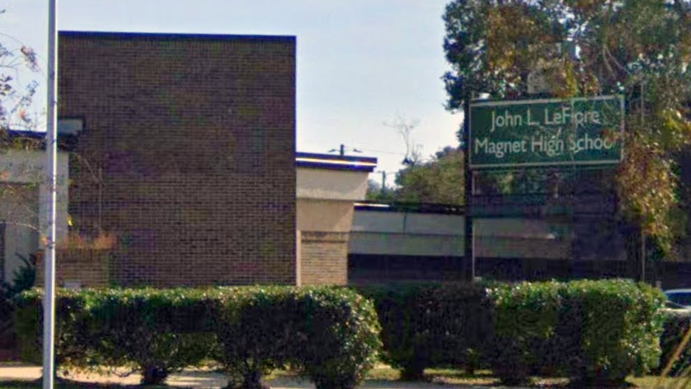 65bbf98718833e001e7fd64a Leflore High