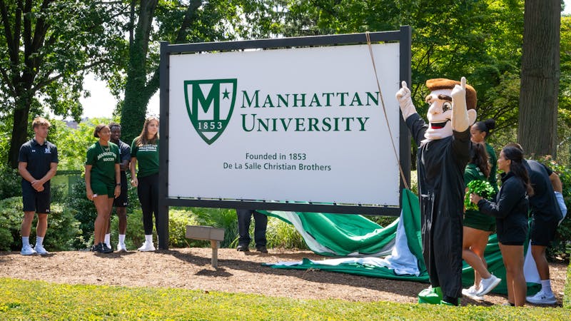 66c6432edafacd2f7b0e3e36 Manhattan University Sign 8