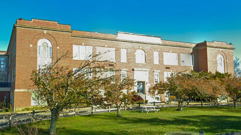 66c90f93da6797fa136bc676 Tisbury